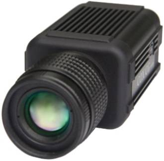 Camera pour imagerie thermique infrarouge  pour le contrôle de température dans la fabrication de panneaux photovoltaïque